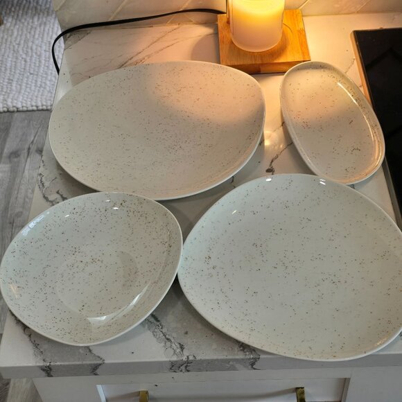 Schonwald German Organic Pottery Speckled Serving & Dinnerware Set 4 Pieces - Picture 13 of 14
